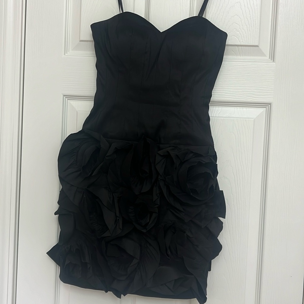 Max & Cleo Black Strapless Rosette Floral Cocktail Mini Dress Size 2